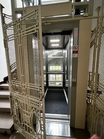 Prodej bytu 2+kk, Karlovy Vary, Krále Jiřího, 90 m2