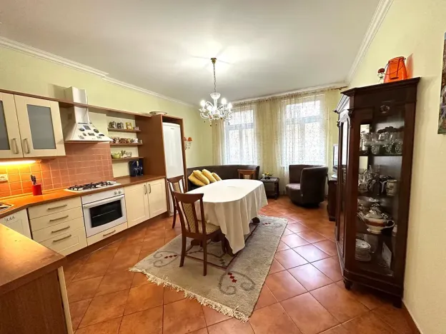 Prodej bytu 3+1, Karlovy Vary, Sadová, 112 m2