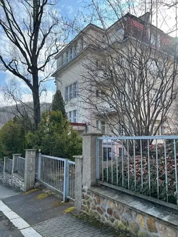 Prodej bytu 3+kk, Karlovy Vary, Poděbradská, 105 m2