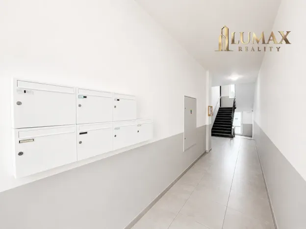 Pronájem bytu 1+1, Náchod, Na Letné, 49 m2