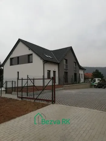 Pronájem bytu 1+kk, Hýskov, Kladenská, 28 m2