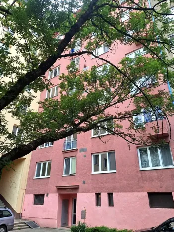 Pronájem bytu 2+kk, Brno, Jana Uhra, 36 m2
