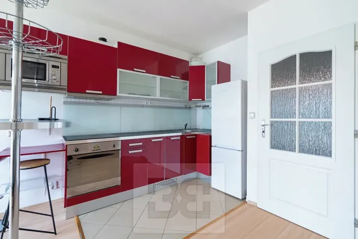 Pronájem bytu 1+kk, Praha - Vršovice, Přípotoční, 30 m2