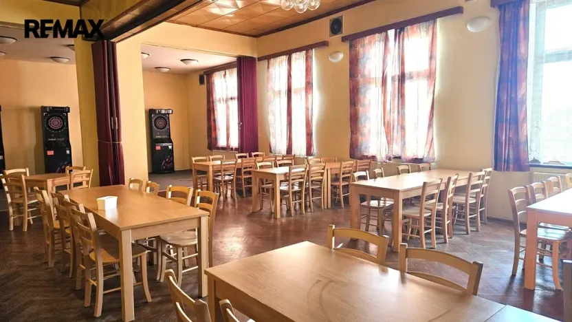 Pronájem restaurace, Dubičné, 250 m2