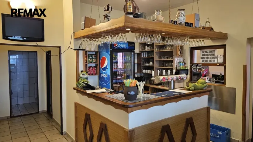 Pronájem restaurace, Dubičné, 250 m2