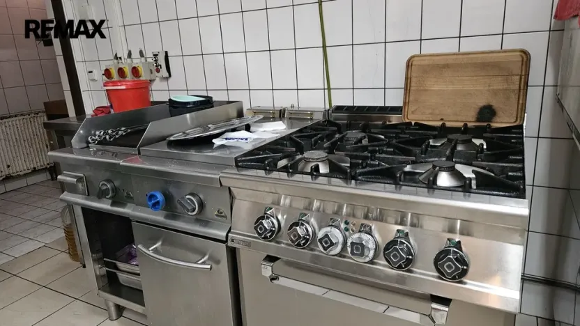 Pronájem restaurace, Dubičné, 250 m2
