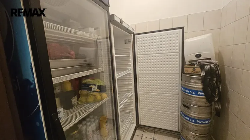 Pronájem restaurace, Dubičné, 250 m2