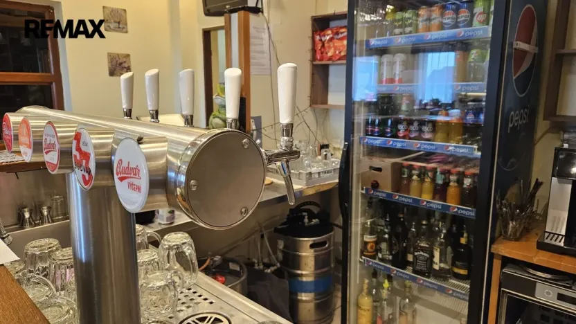 Pronájem restaurace, Dubičné, 250 m2