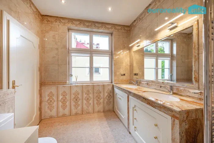 Prodej bytu 4+kk, Mariánské Lázně - Úšovice, Zeyerova, 116 m2