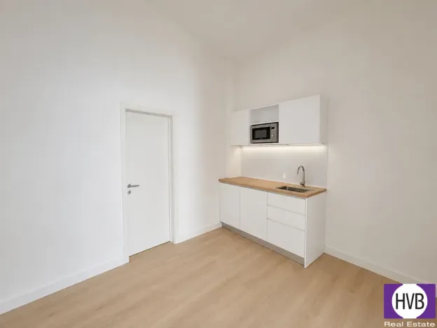 Prodej bytu 1+kk, Praha, U Kublova, 29 m2