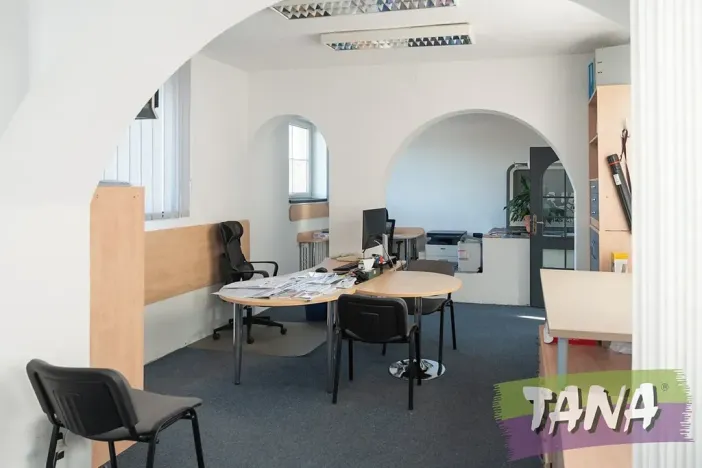 Prodej výrobních prostor, Ohrazenice, 680 m2