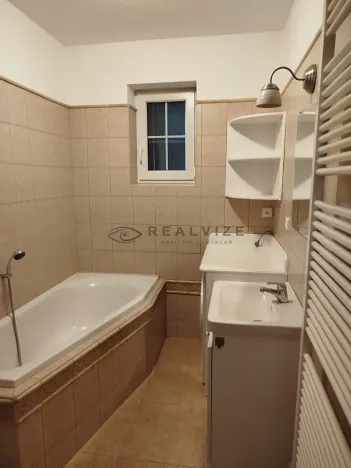 Pronájem rodinného domu, Lipí, 140 m2