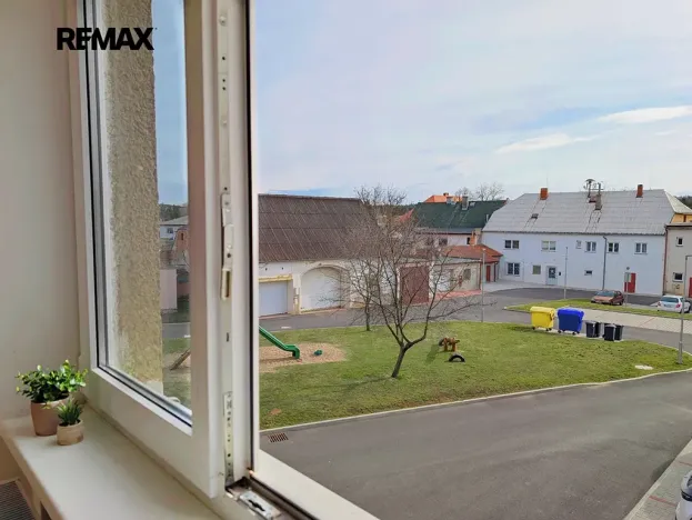 Pronájem bytu 3+kk, Vroutek, Nádražní, 60 m2