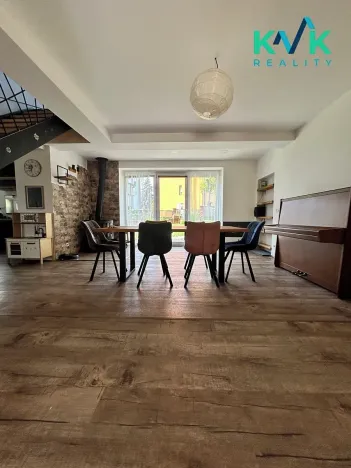 Pronájem rodinného domu, Karlovy Vary, Česká, 180 m2