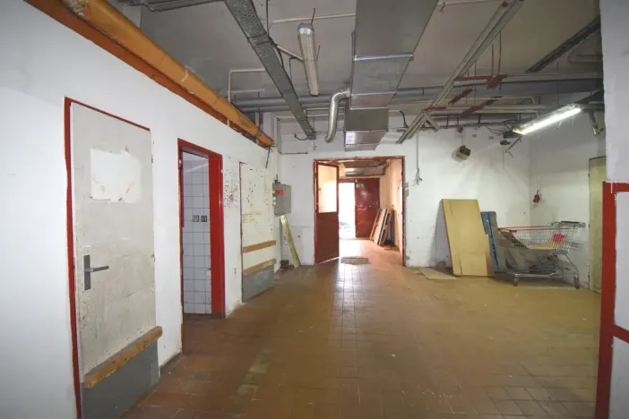 Pronájem skladu, Plzeň - Lobzy, Sousedská, 300 m2