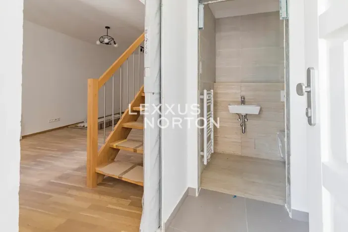 Pronájem bytu 2+kk, Praha - Nové Město, Na Poříčí, 69 m2