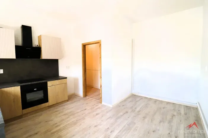 Prodej bytu 2+kk, Děčín - Děčín VI-Letná, Novoměstská, 41 m2