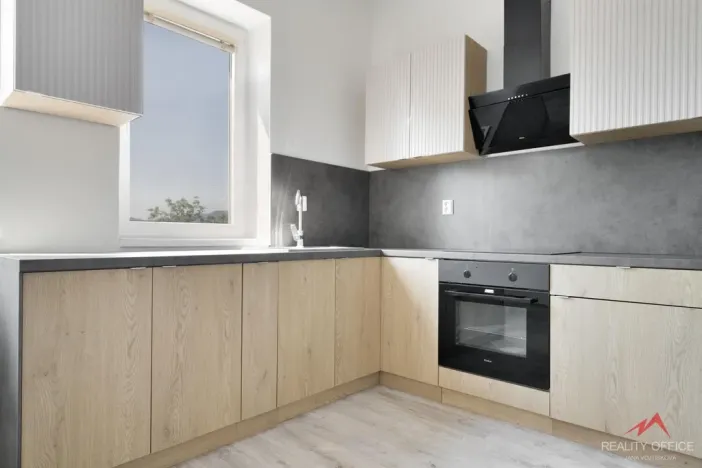 Prodej bytu 2+kk, Děčín - Děčín VI-Letná, Novoměstská, 41 m2