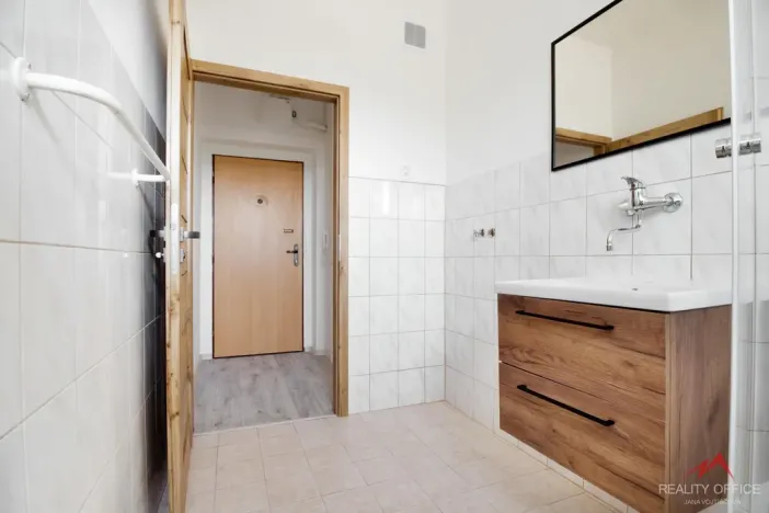 Prodej bytu 2+kk, Děčín - Děčín VI-Letná, Novoměstská, 41 m2