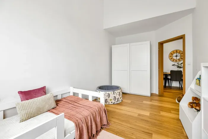 Prodej bytu 3+kk, Šestajovice, Komenského, 116 m2