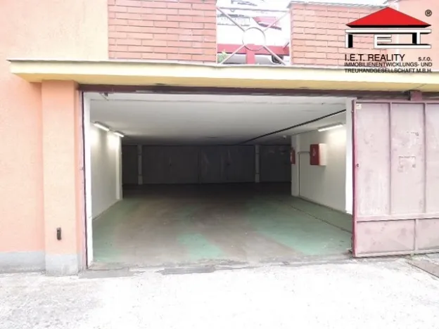 Pronájem garáže, Praha - Stodůlky, Nušlova, 18 m2