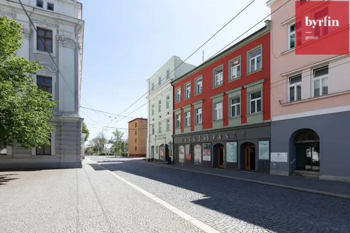 Pronájem kanceláře, Opava, Dolní náměstí, 27 m2