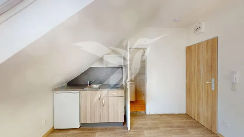 Pronájem bytu 1+kk, Šťáhlavy, U pekárny, 17 m2