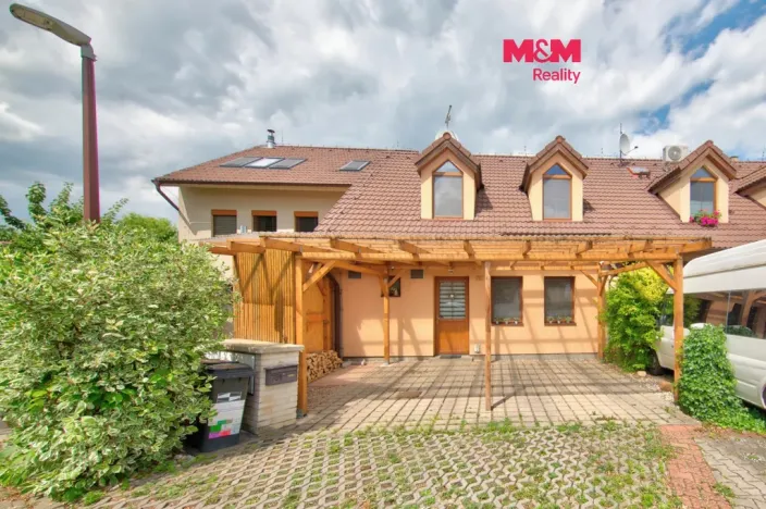 Prodej rodinného domu, Líbeznice, Ve Dvoře, 104 m2