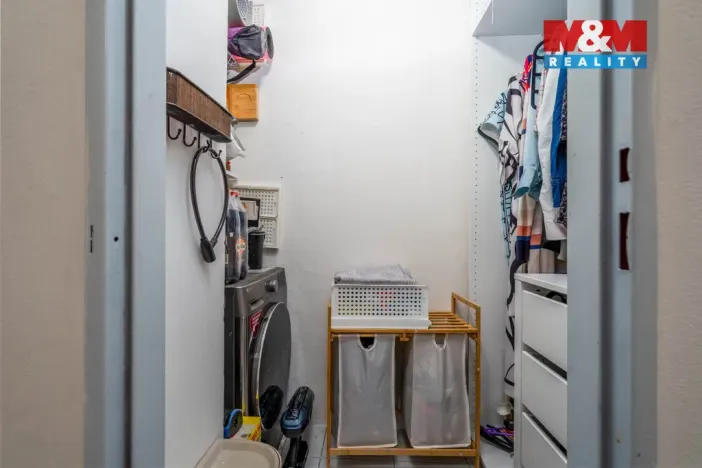Prodej bytu 4+1, Hradec Králové - Nový Hradec Králové, Mandysova, 71 m2