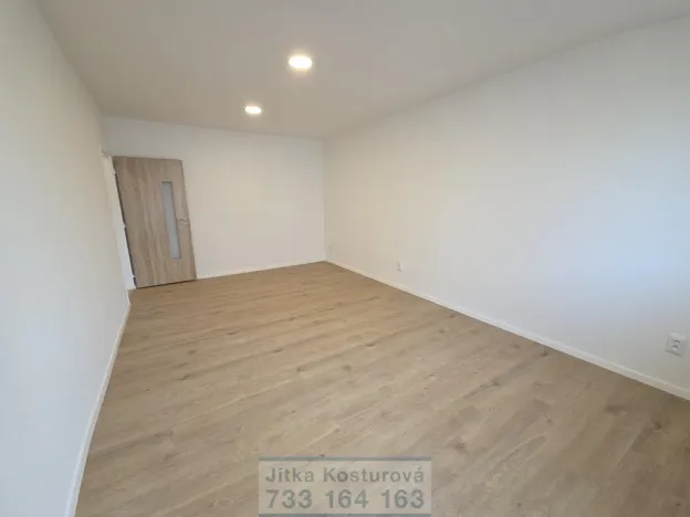 Pronájem bytu 2+1, Bruntál, Horní, 60 m2