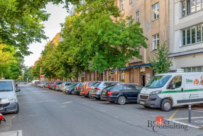 Pronájem bytu 2+kk, Praha - Holešovice, Na Maninách, 60 m2