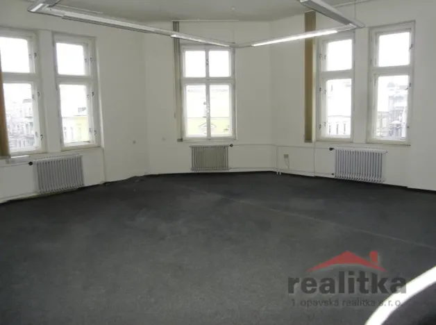 Pronájem kanceláře, Opava - Předměstí, Husova, 220 m2