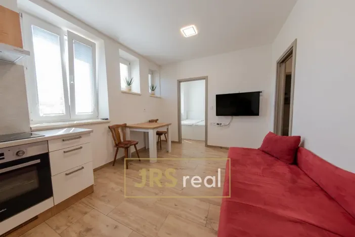 Pronájem bytu 2+kk, Ježov, 34 m2