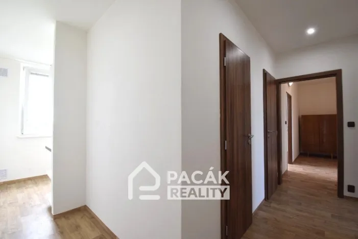 Pronájem bytu 3+1, Olomouc - Neředín, Stiborova, 74 m2