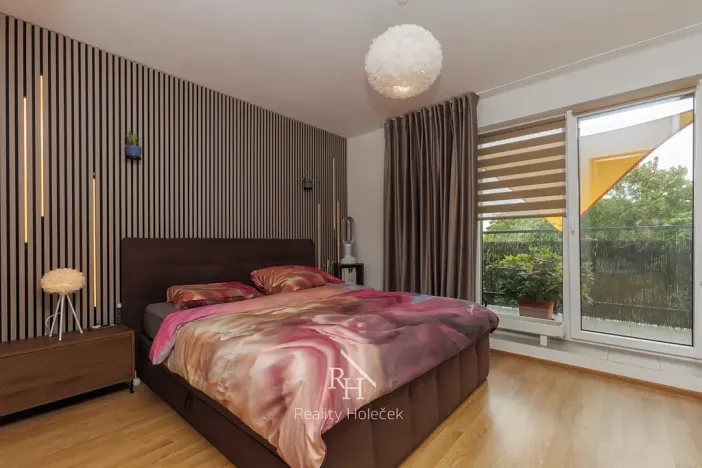 Prodej bytu 2+kk, Buštěhrad, Ořešín, 52 m2