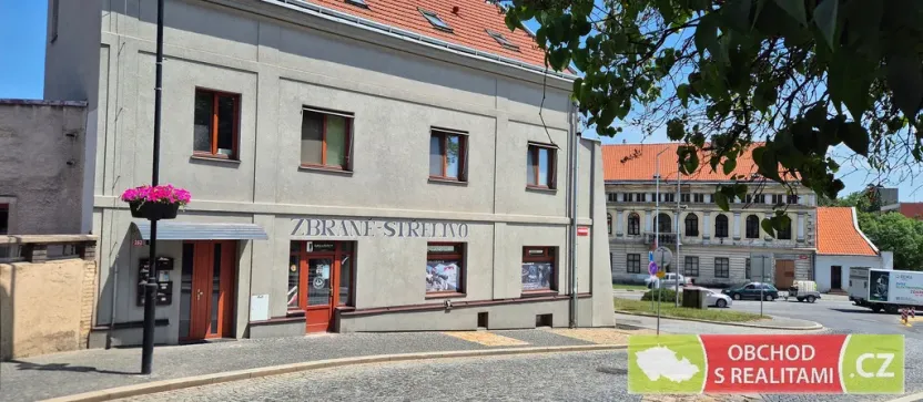 Prodej obchodního prostoru, Slaný, Vinařického, 74 m2