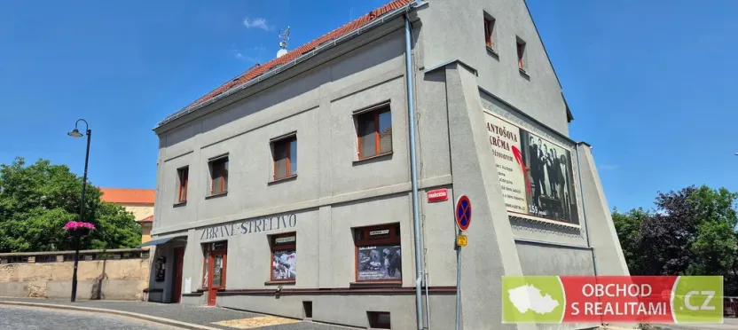 Prodej obchodního prostoru, Slaný, Vinařického, 74 m2