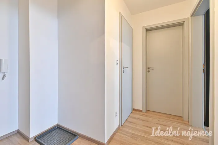 Pronájem bytu 2+kk, Moravany, Višňová, 61 m2