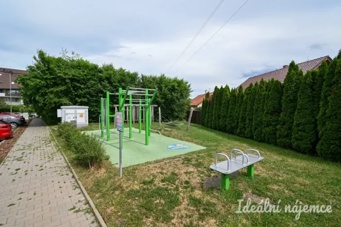 Pronájem bytu 2+kk, Moravany, Višňová, 61 m2