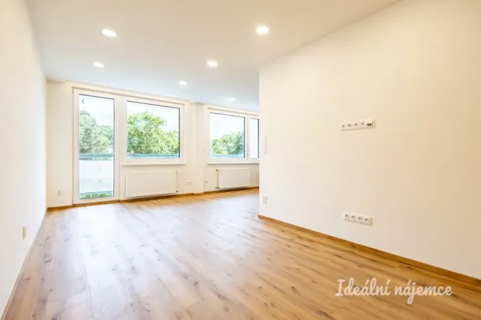 Pronájem bytu 3+kk, Praha - Vršovice, Baškirská, 85 m2