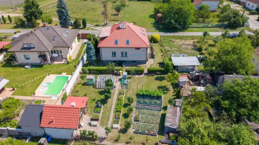 Prodej vícegeneračního domu, Veltruby, Nová, 340 m2