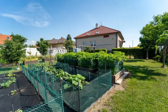 Prodej vícegeneračního domu, Veltruby, Nová, 340 m2