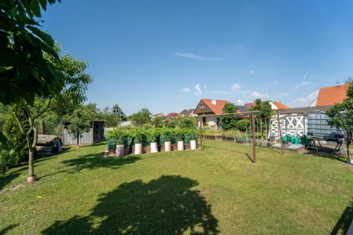 Prodej vícegeneračního domu, Veltruby, Nová, 340 m2