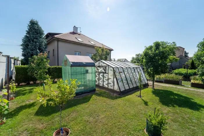 Prodej vícegeneračního domu, Veltruby, Nová, 340 m2