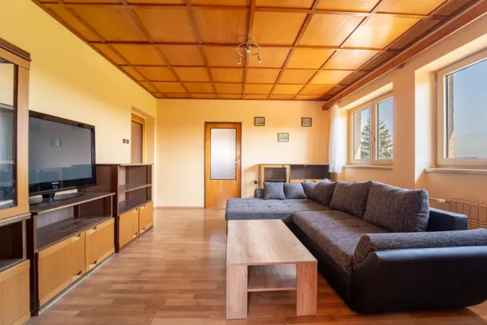 Prodej vícegeneračního domu, Veltruby, Nová, 340 m2