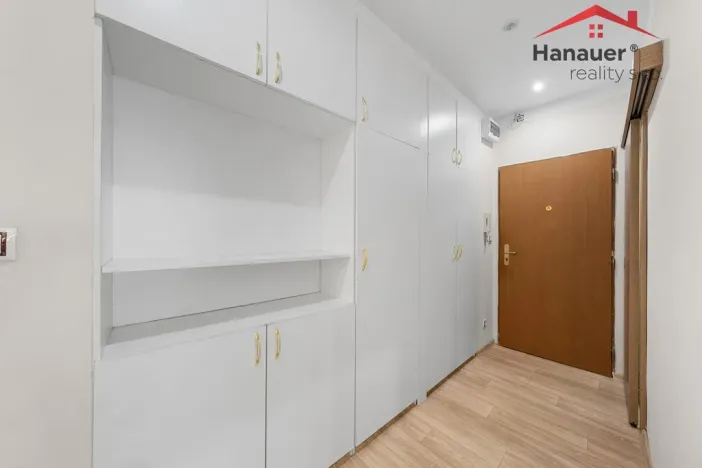Prodej bytu 3+1, Děčín - Děčín II-Nové Město, Kamenická, 65 m2