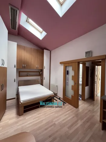 Pronájem bytu 1+kk, Kroměříž, Oskol, 25 m2