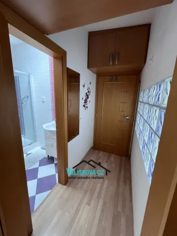 Pronájem bytu 1+kk, Kroměříž, Oskol, 25 m2