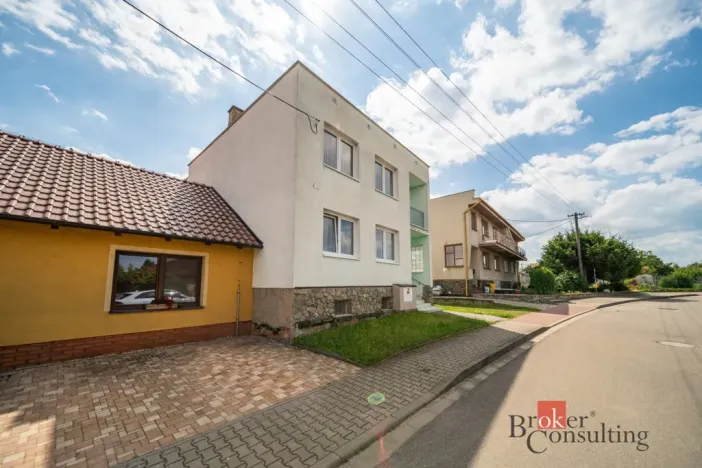 Prodej bytu 3+1, Strachotín, Polní, 60 m2