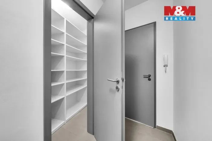 Pronájem bytu 2+kk, Pardubice - Bílé Předměstí, Husova, 58 m2
